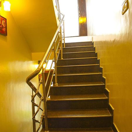 Hotel Oyo 3217 Kurinji Residency à Ooty Extérieur photo
