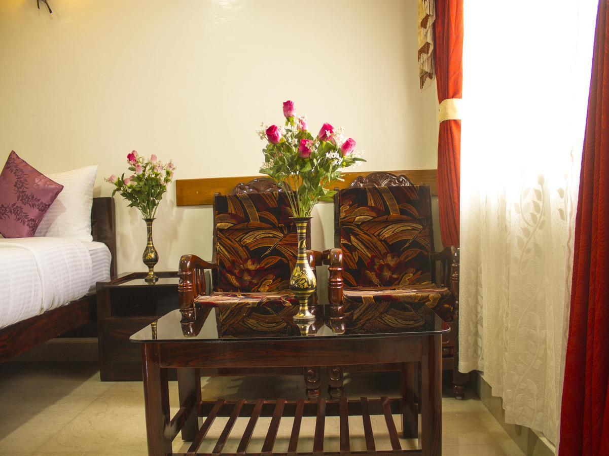 Hotel Oyo 3217 Kurinji Residency à Ooty Extérieur photo