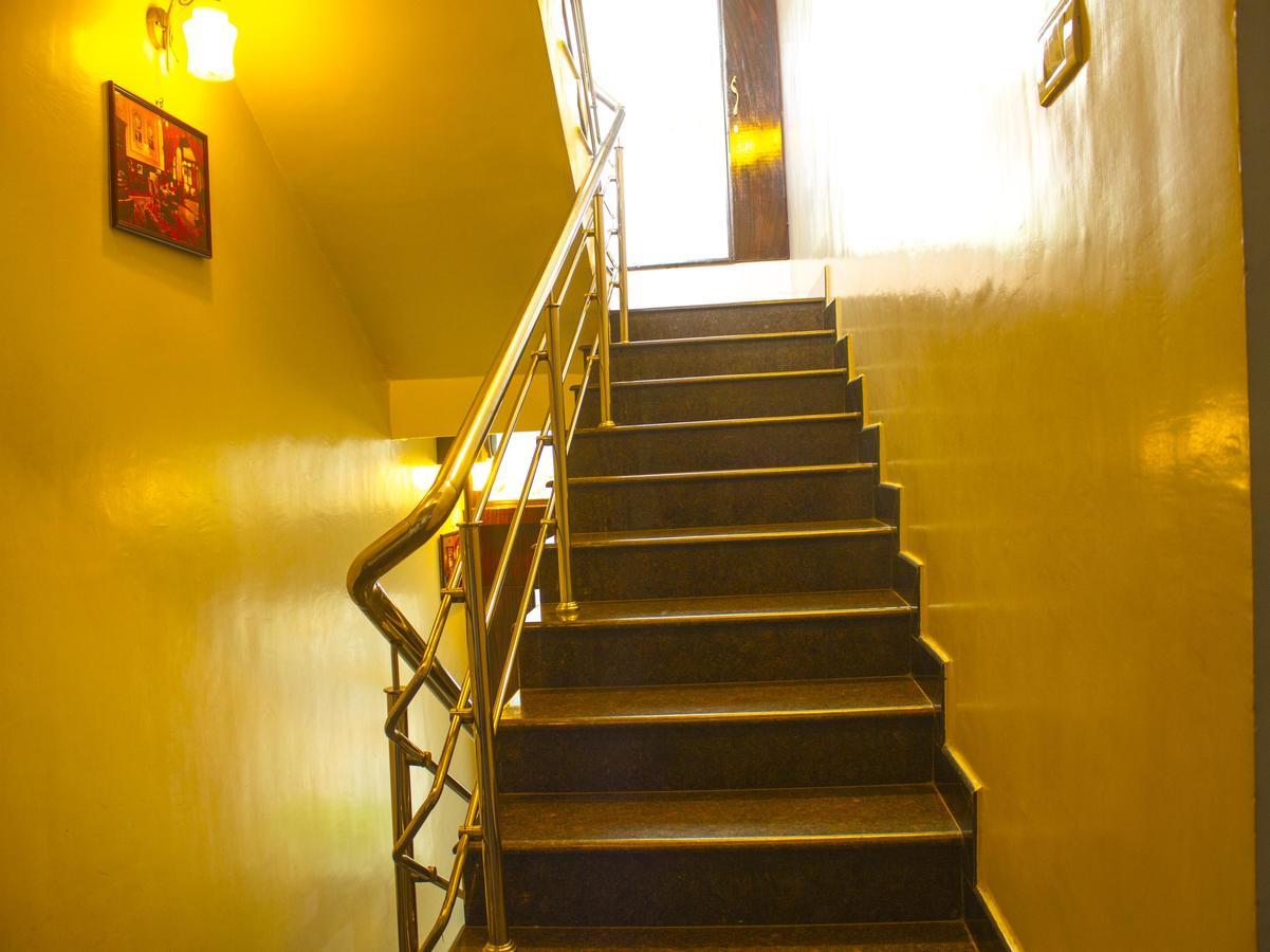 Hotel Oyo 3217 Kurinji Residency à Ooty Extérieur photo